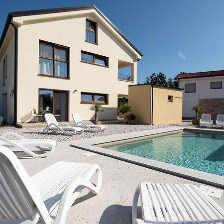 Apartments Kras 24 With Pool Sežana Εξωτερικό φωτογραφία