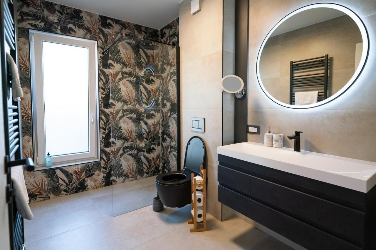 Apartments Kras 24 With Pool Sežana Εξωτερικό φωτογραφία