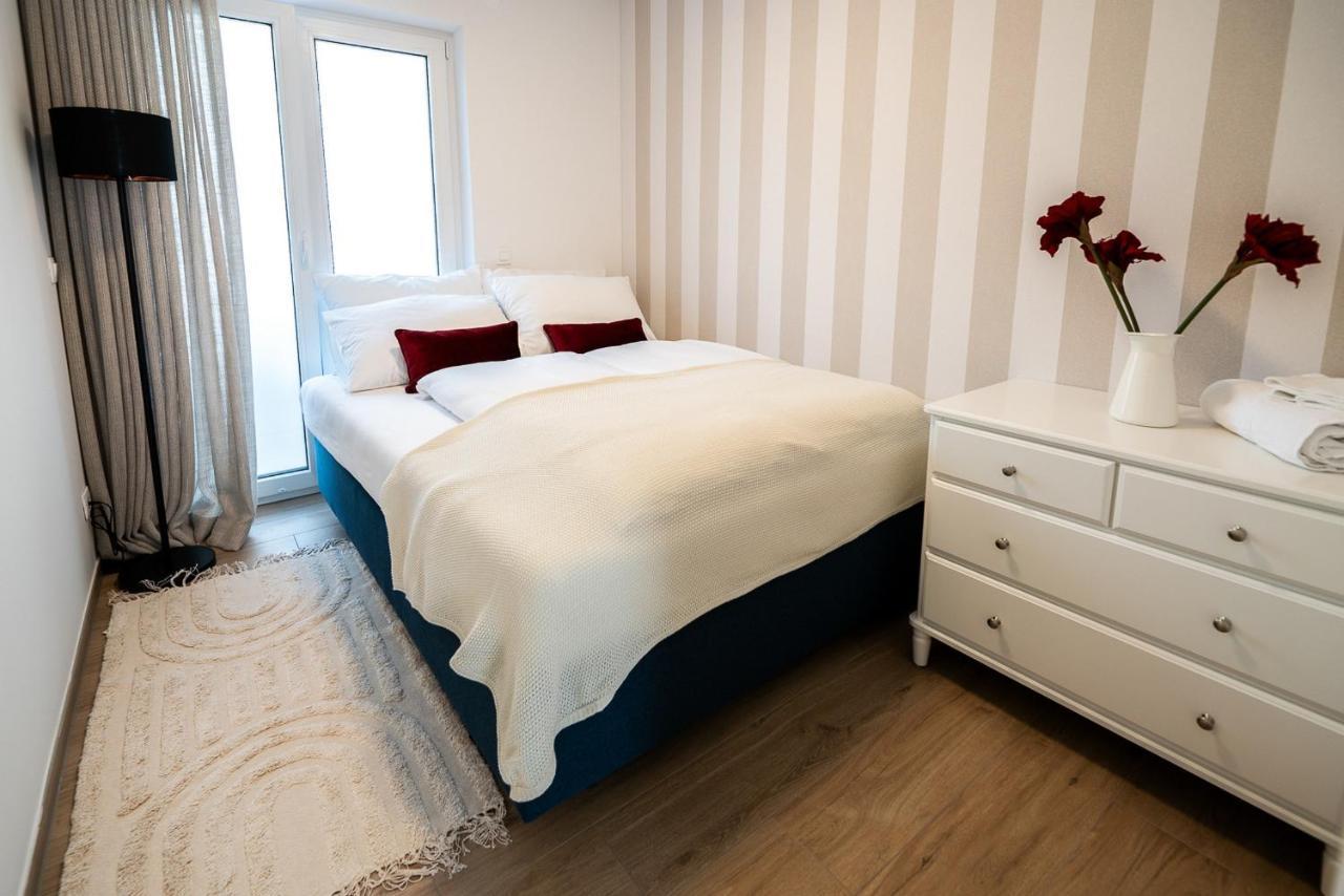 Apartments Kras 24 With Pool Sežana Εξωτερικό φωτογραφία