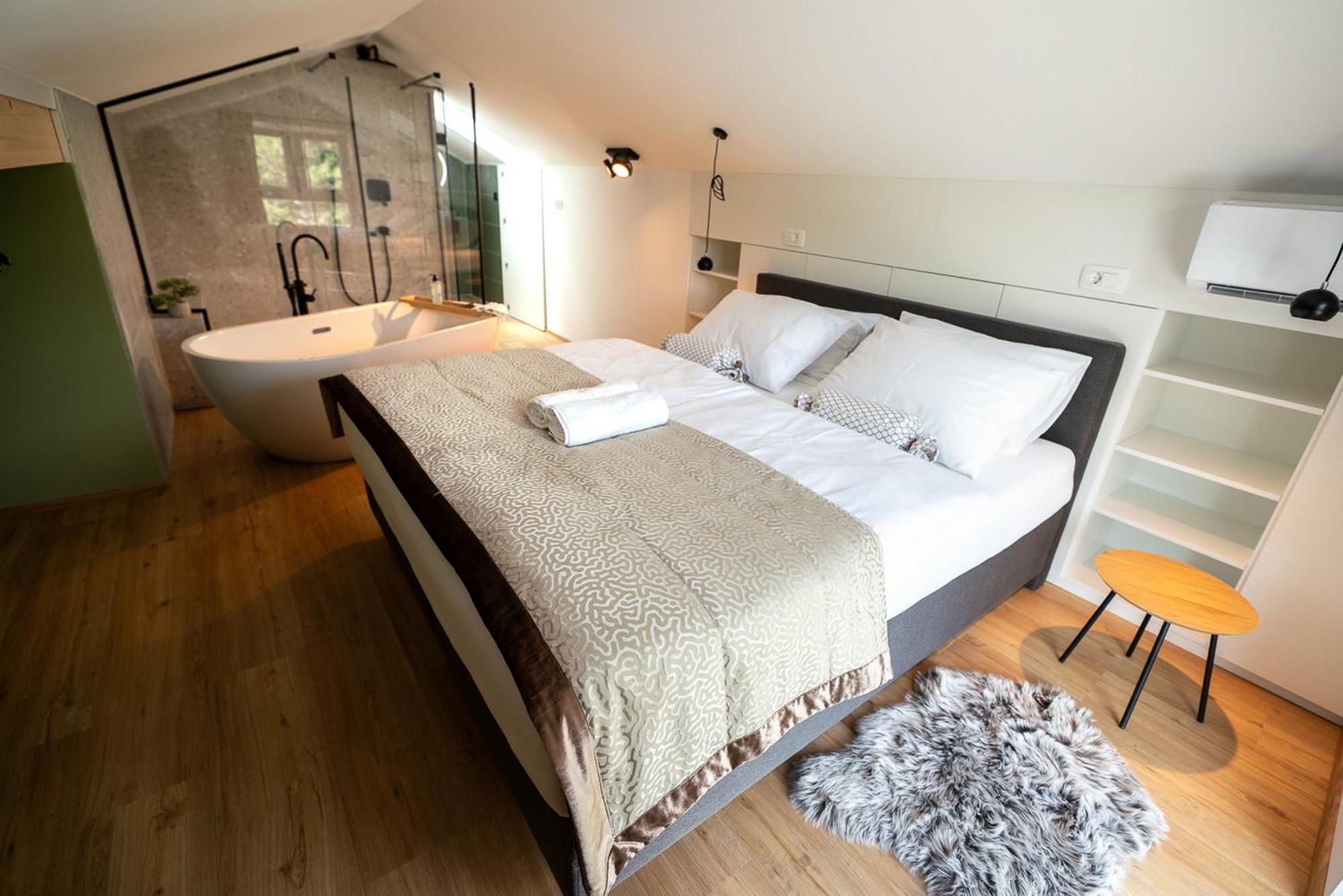 Apartments Kras 24 With Pool Sežana Εξωτερικό φωτογραφία